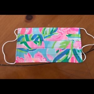 Lilly Pulitzer Face Mask 💯 authenti…